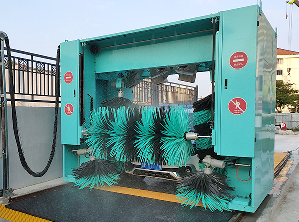 廣西柳州“德勝”汽修自動洗車機